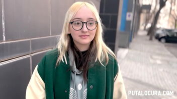 PutaLocura Torbe tempts EmeJota and gives her a wild ride.